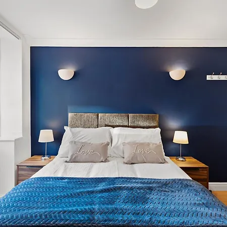 Woodhouse - Centrally Located, Contractor Friendly Appartement Leeds (West Yorkshire)