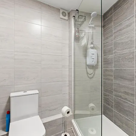 Apartamento Woodhouse - Centrally Located, Contractor Friendly *