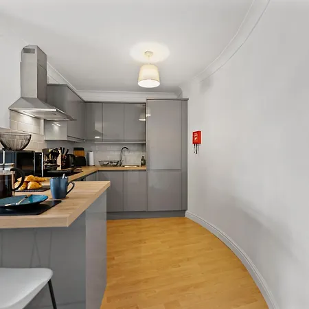 Woodhouse - Centrally Located, Contractor Friendly