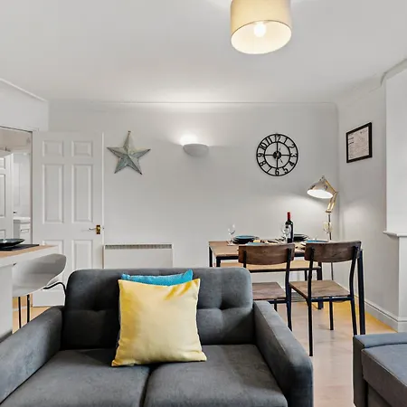 Woodhouse - Centrally Located, Contractor Friendly