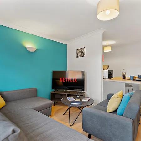 Woodhouse - Centrally Located, Contractor Friendly * Leeds (West Yorkshire)