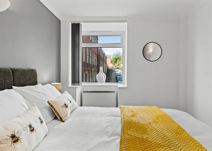 Woodhouse - Centrally Located, Contractor Friendly *