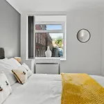 Woodhouse - Centrally Located, Contractor Friendly *