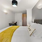 Woodhouse - Centrally Located, Contractor Friendly Apartamento Leeds (West Yorkshire)
