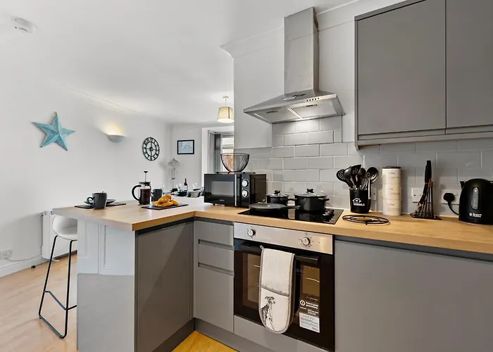 Woodhouse - Centrally Located, Contractor Friendly Διαμέρισμα Λιντς